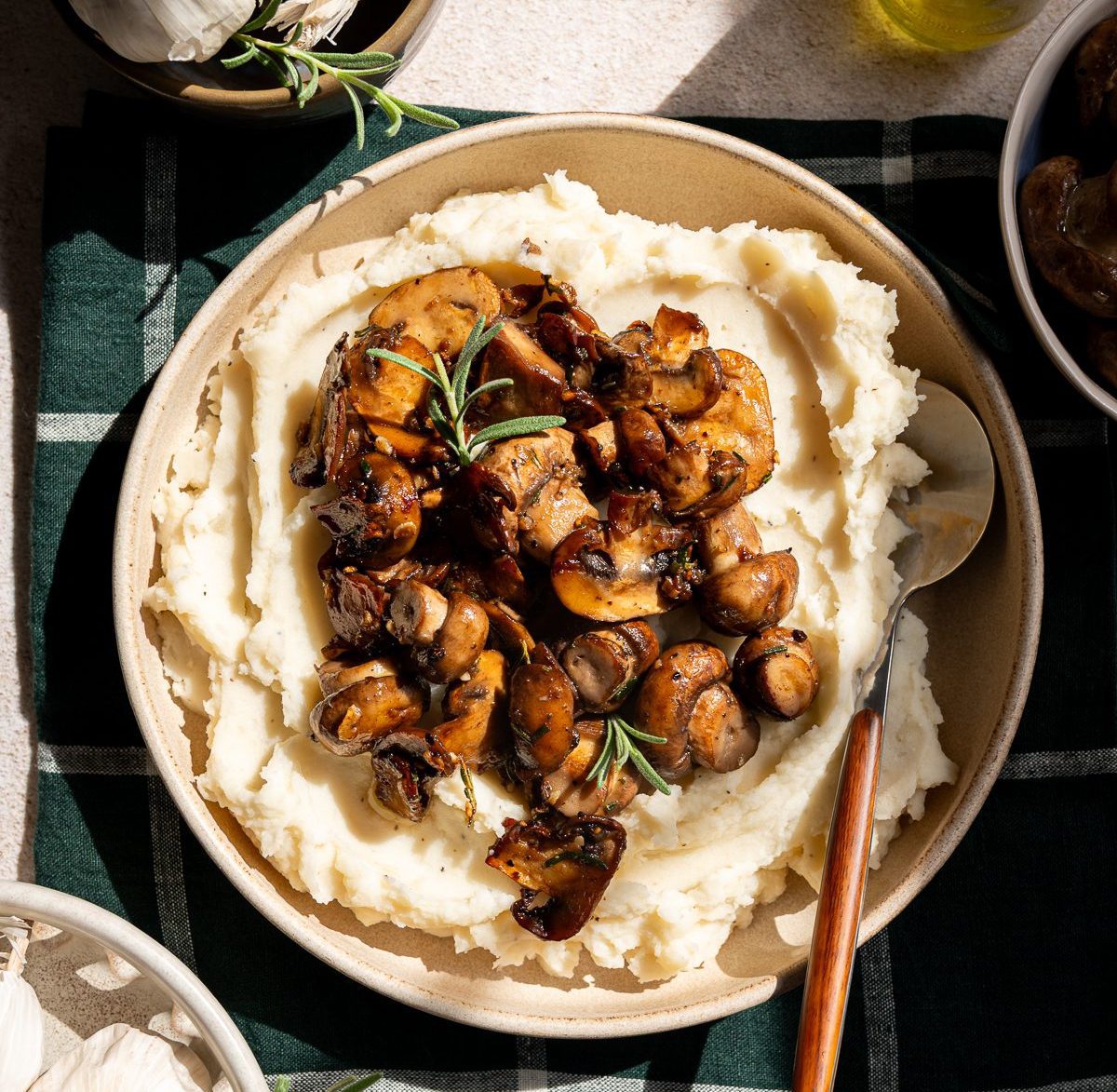 rosemary-garlic-mushrooms