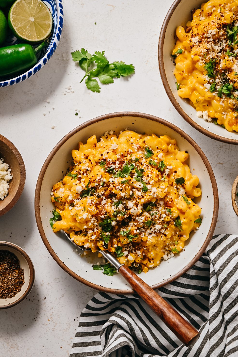 mexican-street-corn-mac-&-cheese